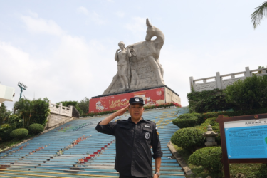 “三亚好人”田纳新，来自鹿回头的温暖力量