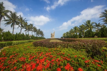 三亚市图书馆推出解放海南岛70周年系列纪念活动