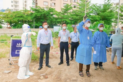 护旅客归家，守鹿城安心，抗疫战场三亚旅文集团志愿者奋勇团结、冲锋在前